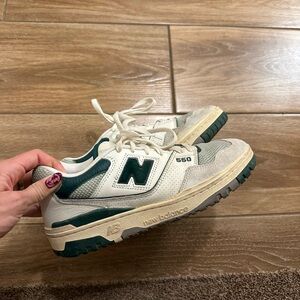 New Balance Kids 550 Sneaker in White and Dark Green
